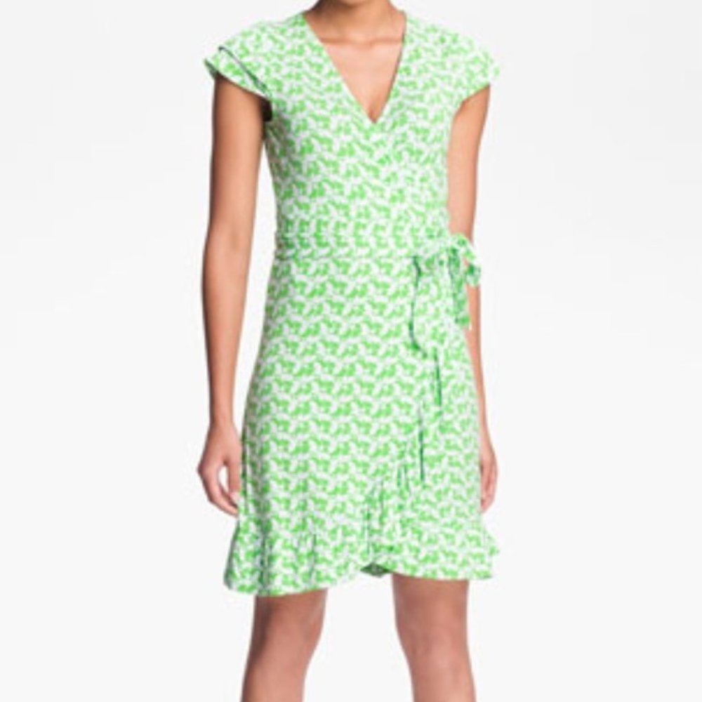 Lilly Pulitzer Green Bee Print Adriel Wrap Dress M